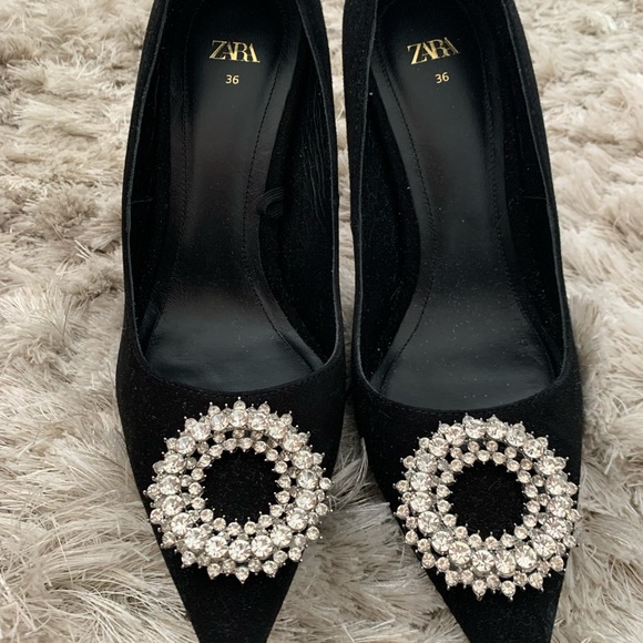Brand New Never Worn Black Suede and Jewel Trimmed Heeled Zara Pumps *Size 6 US* - Picture 2 of 6